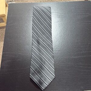 Calvin Klein Men's Gray Striped Silk Tie